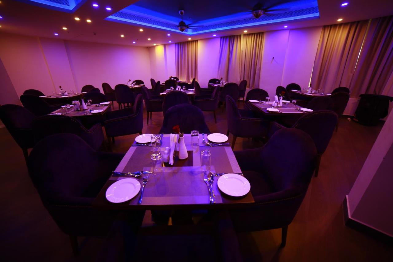 Vivin Luxury Suites Thiruvananthapuram Exterior foto