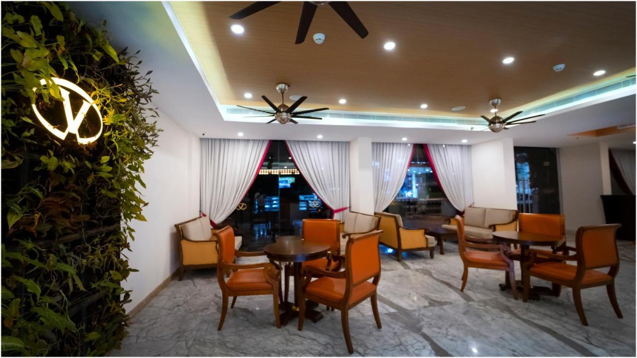 Vivin Luxury Suites Thiruvananthapuram Exterior foto